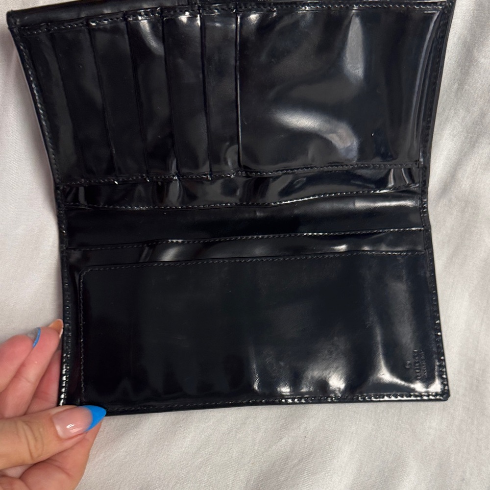 Gucci Midnight Black Leather Pouch - Picture 5 of 7